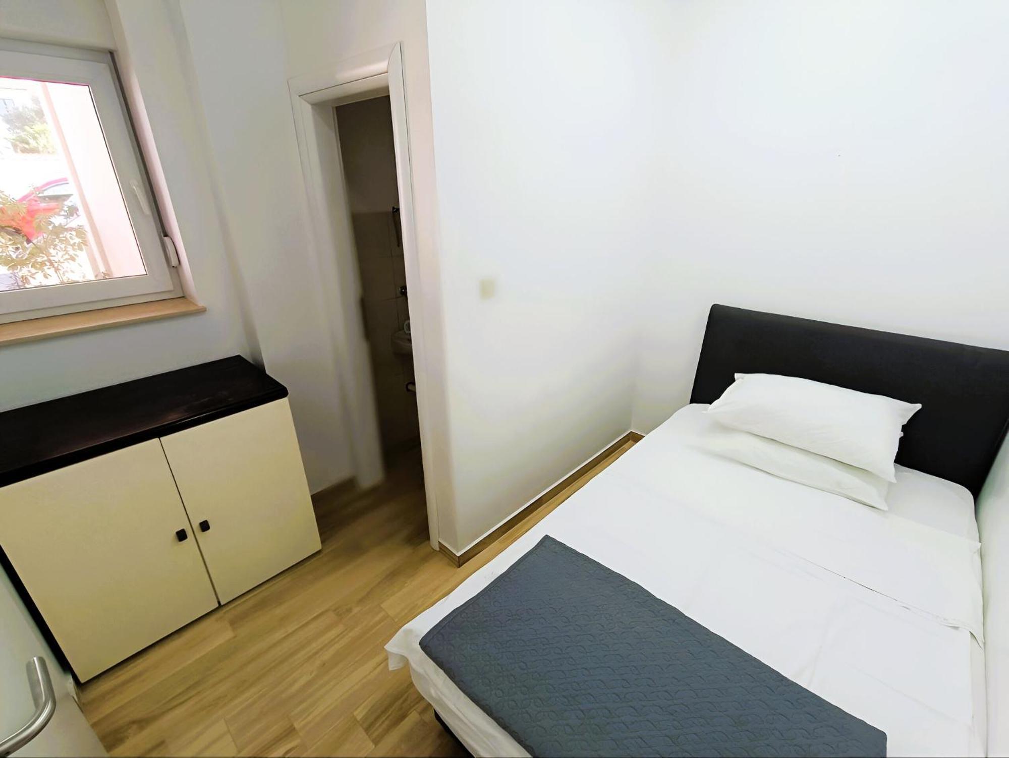Apartments In Turanj, 20M From The Beach Sukosan Bagian luar foto