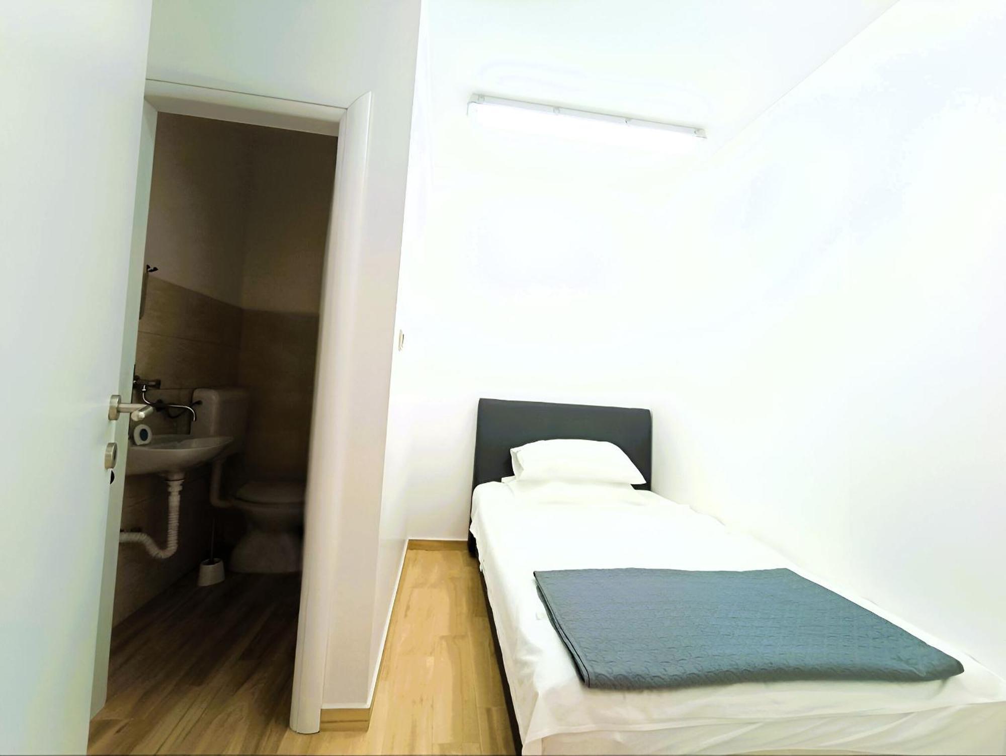 Apartments In Turanj, 20M From The Beach Sukosan Bagian luar foto